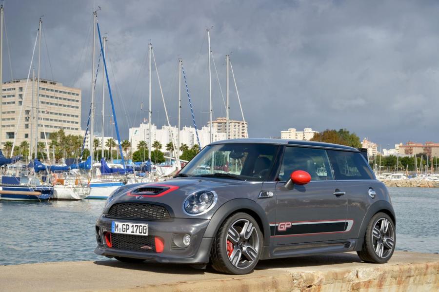  Mini Cooper GP JCW 2014 года  (фото 38 из 92)